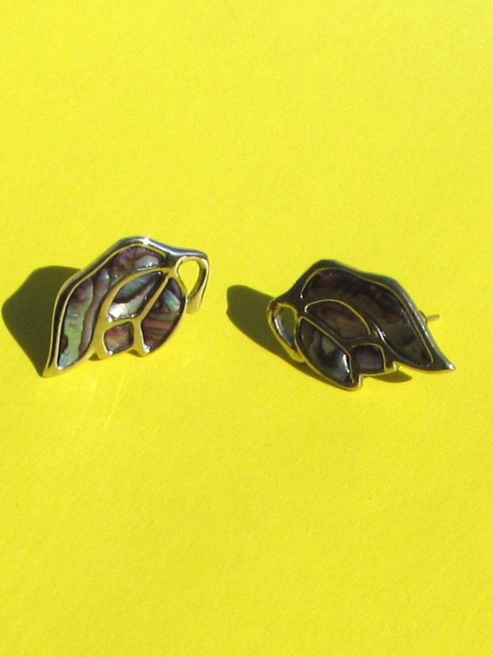 Vintage Duri Abalone Leaf shaped Earrings